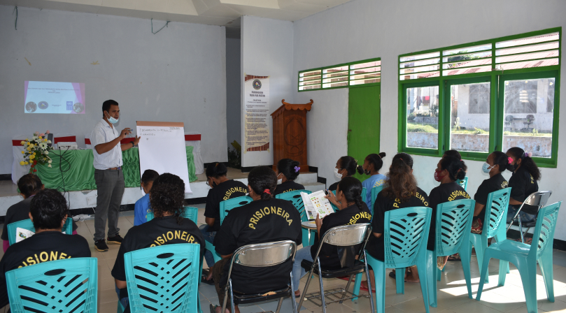Financial literacy training for women prisoners in Gleno prison, Timor-Leste. ©UNDP